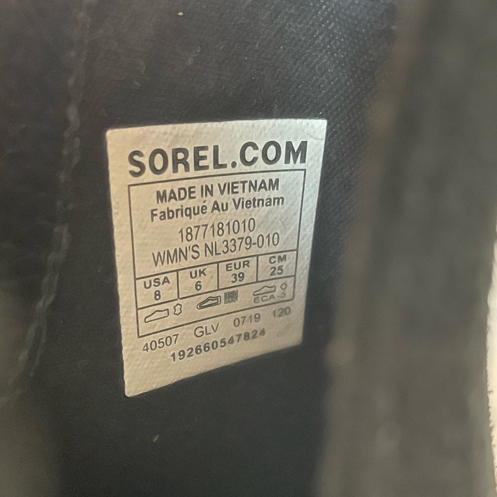 EUC Sorel Lola cutout booties - Picture 10 of 10